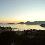 Il Golfo Artisti E Poeti Thea Отель типа 
