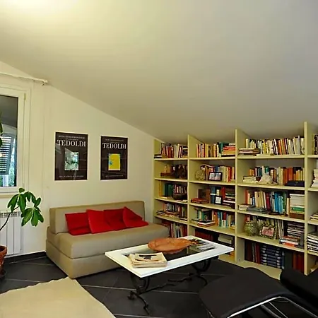 Il Golfo Artisti E Poeti Thea فندق مبيت وإفطار 4*